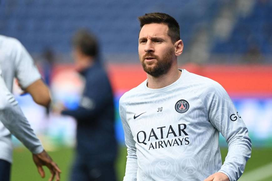 Como era de esperarse, ya que su club lo sancionó, Lionel Messi no participó en el entrenamiento de este miércoles con el Paris Saint-Germain