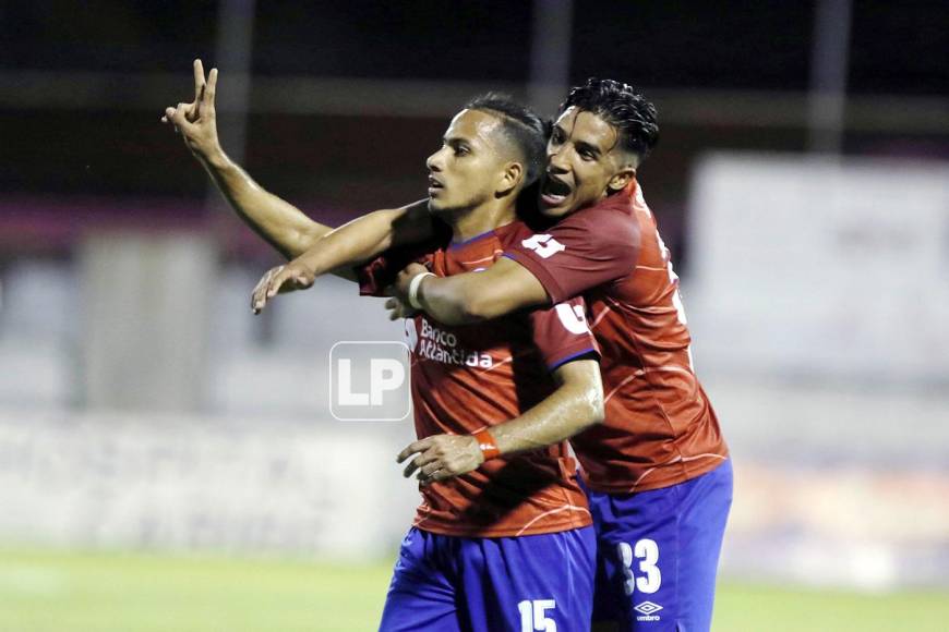 Edwin Rodríguez hizo el segundo gol del Olimpia en el Puerto.