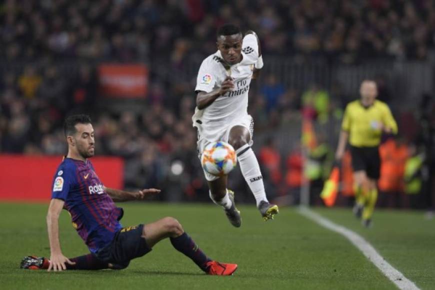 Barcelona's Argentine forward Lionel Messi leaves the pitch at the end of the Spanish League football match between Real Madrid and Barcelona at the Santiago Bernabeu stadium in Madrid on March 1, 2020. (Photo by JAVIER SORIANO / AFP)