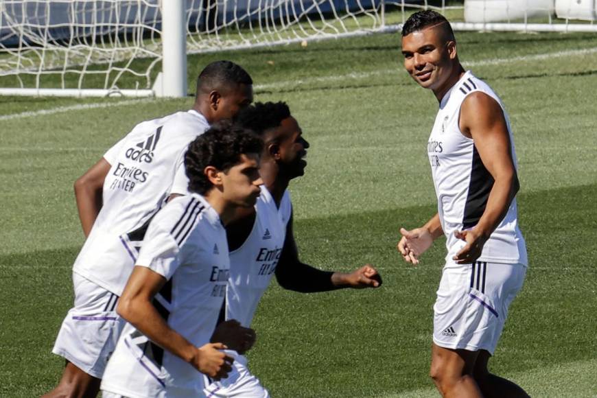 Sonriente y se despidió del vestuario: así fue el último entrenamiento de Casemiro con el Real Madrid