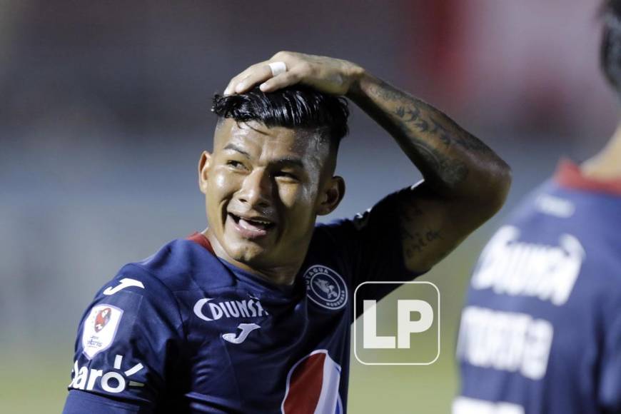 Así festejó ‘El Chino‘ López su gol para adelantar al Motagua ante el Vida.