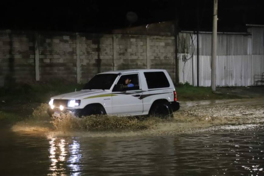El sistema pluvial de San Pedro Sula, según expertos, ya colapsó.