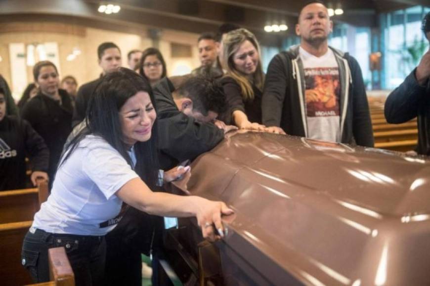 Los familiares de Michael realizaron un funeral al menor en Brentwood y luego repatriaron su cuerpo a Honduras, para que fuera sepultado en su natal Santa Rita.