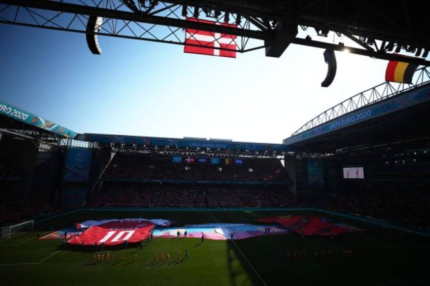 Así lució el estadio Parken de Copenhague minutos antes del inicio del partido Dinamarca-Bélgica en la Eurocopa 2021.<br/><br/>Foto AFP