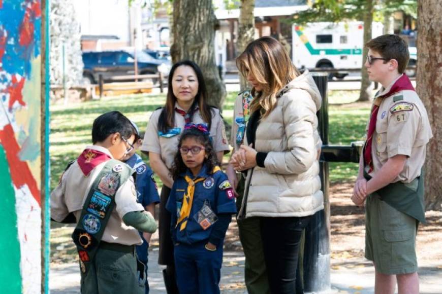 Melania saludó a los Scouts y agradeció a los dirigentes de la organización por su enorme labor con la niñez y la juventud en Estados Unidos.