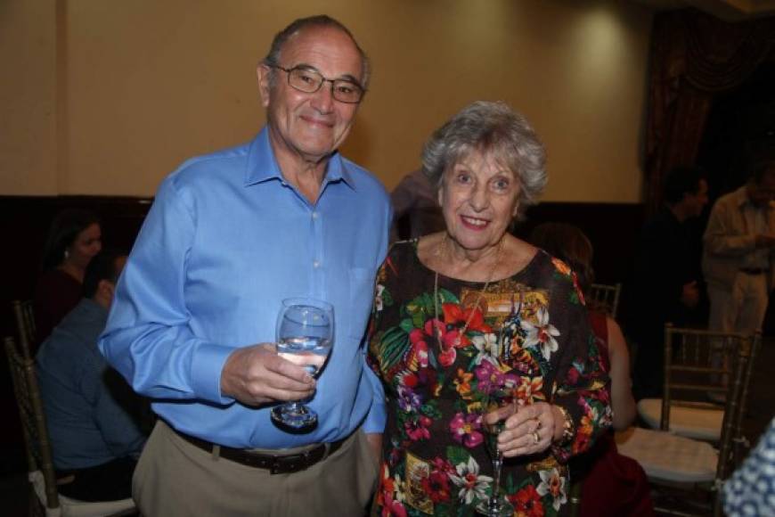 Gary y Susana Chazan.