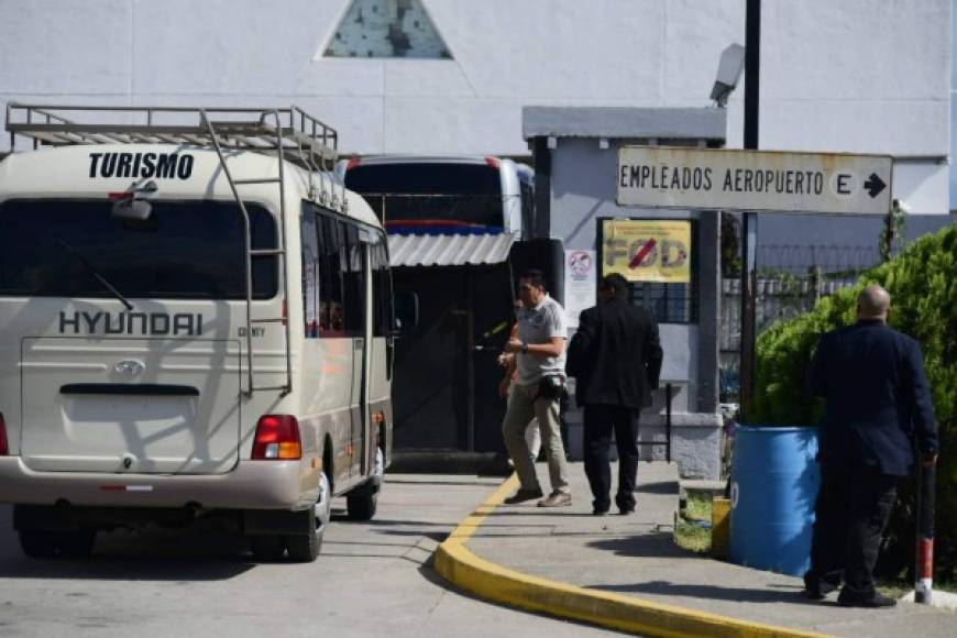 La plantilla del Atlanta United salió por la puerta de seguridad del aeropuerto Ramón Villeda Morales de San Pedro Sula. <br/><br/>