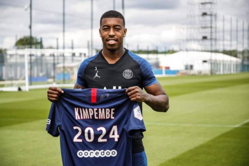 Presnel Kimpembe ha apliado su contrato con el París Saint Germain hasta el 30 de junio de 2024, informó el club francés este sábado. El defensa galo, de 24 años, se incorporó a la cantera del PSG en 2005 y desde 2014 ha jugado un total de 136 partidos oficiales.