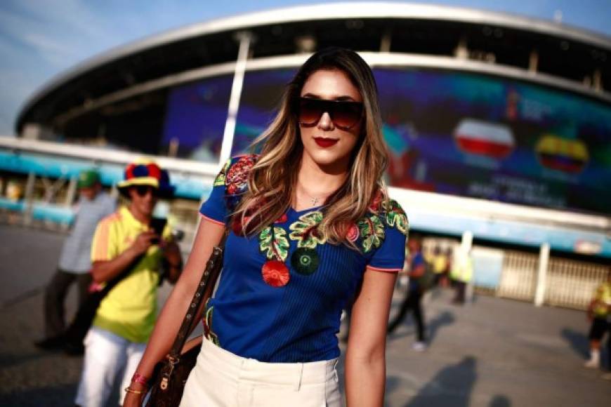 Daniela Ospina, ex esposa del mediocampista colombiano James Rodríguez y hermana del portero cafetero David Ospina, se hizo presente en el estadio de Kazán para ver el partido contra Polonia. ¡Que bella!