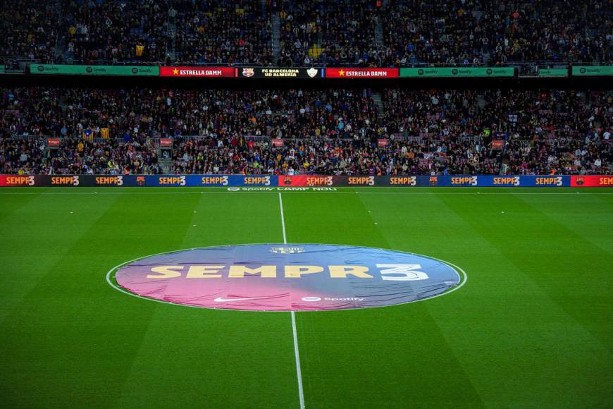 “Sempr3”. El lema con el que el Barcelona despidió a Piqué en el Spotify Camp Nou.