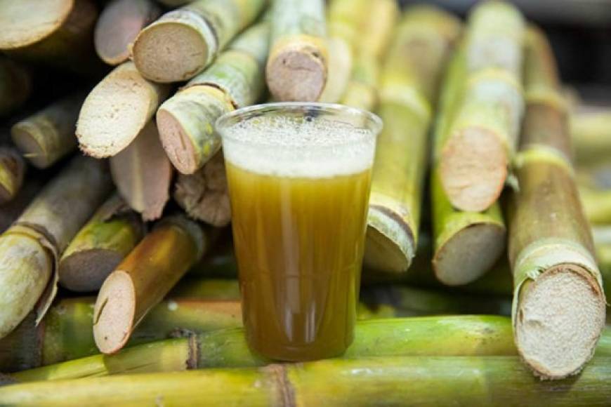 Jugo de caña de azucar, tradición hondureña, especialmente en la región norte del país, productora de azúcar.