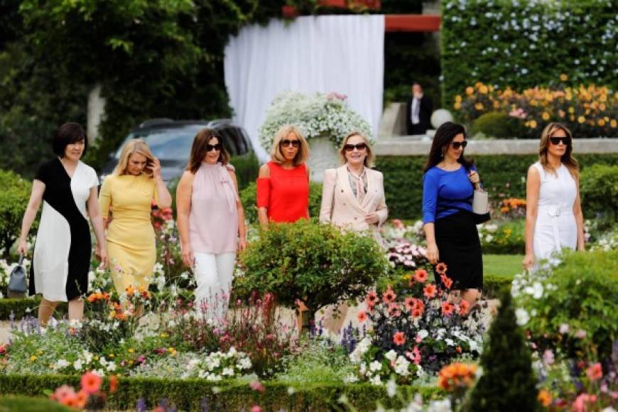 Junto a Melania se encontraban Aki Abe, esposa del japones Shinzo Abe, Cecilia Morel, esposa del presidente chileno Sebastián Piñera, Jenny Morrison, esposa del primer ministro australiano Scott Morrison, así como las mujeres de Donald Tusk, presidente del Consejo Europeo, y de David Malpass, presidente del Banco Mundial (BM).