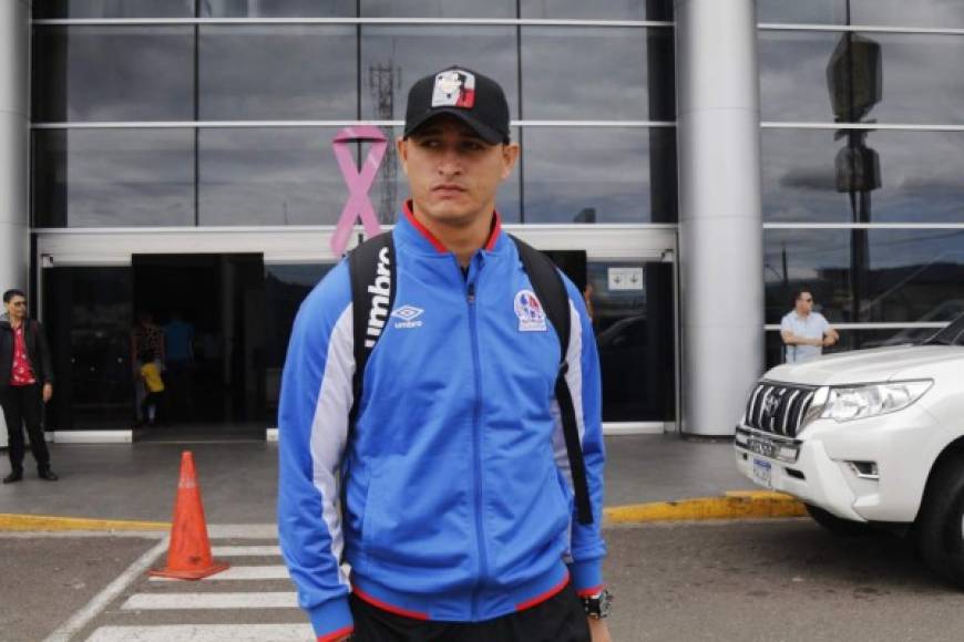 Harold Fonseca, uno de los señalados por la afición olimpista, con cara de muy pocos amigos al retorno del equipo.