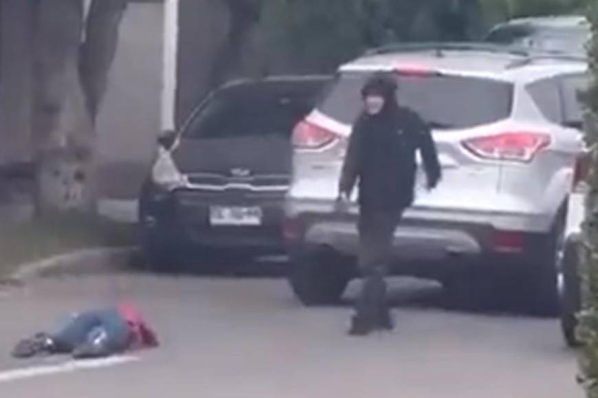 Captura del video en el momento que matan a la reina de TikTok.