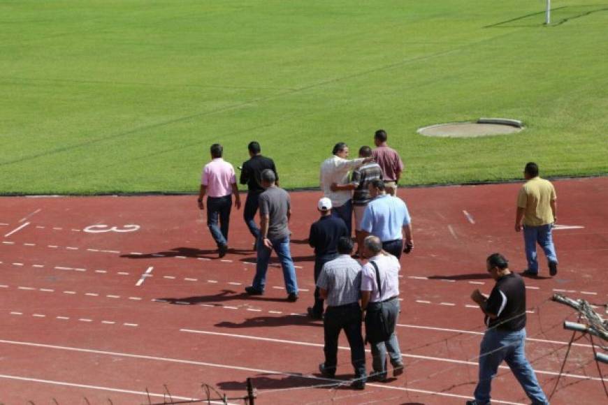La cancha del Estadio Olímpico fue el principal punto de revisión de Jorge Luis Pinto.