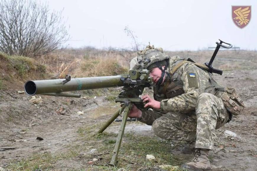 Ucrania respondió aumentando el número de tropas desplegadas en la frontera.