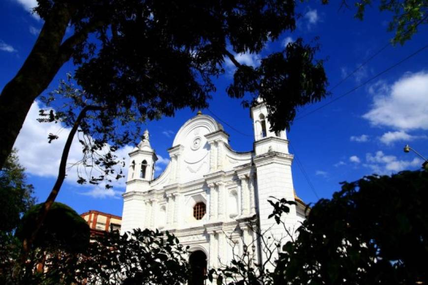 Una verdadera joya la catedral de Santa Rosa de Copán, ubicada en el occidente de Honduras.