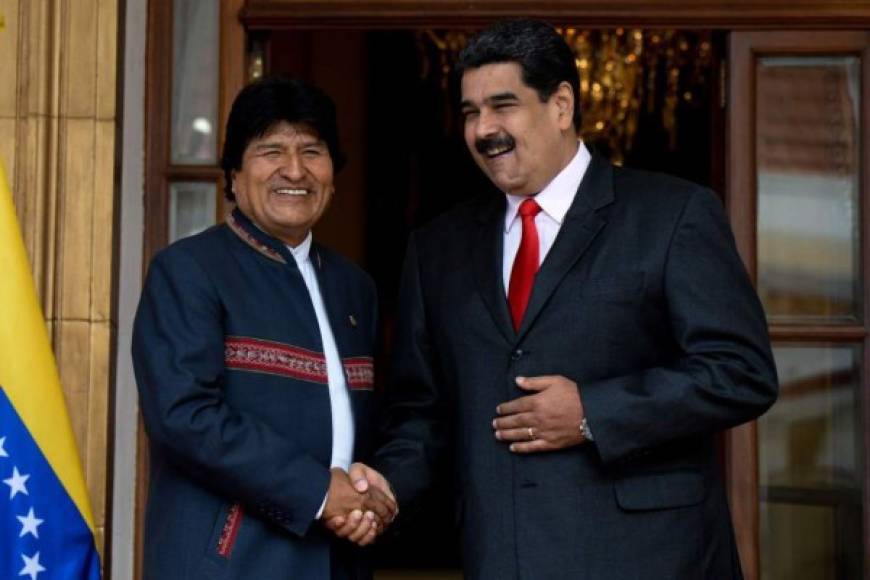 El presidente boliviano Evo Morales ratificó este miércoles su solidaridad con su colega venezolano Nicolás Maduro, desconocido por Estados Unidos y varios gobiernos de la región, y señaló que el 'imperialismo' busca nuevamente herir a la democracia y autodeterminación de la región.
