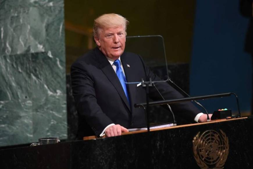 Trump defendió en su discurso el principio de 'Estados Unidos primero', y dijo que todos los líderes del mundo deberían seguirlo y pensar también en sus propios intereses, aunque sin abandonar la cooperación en ciertos temas.