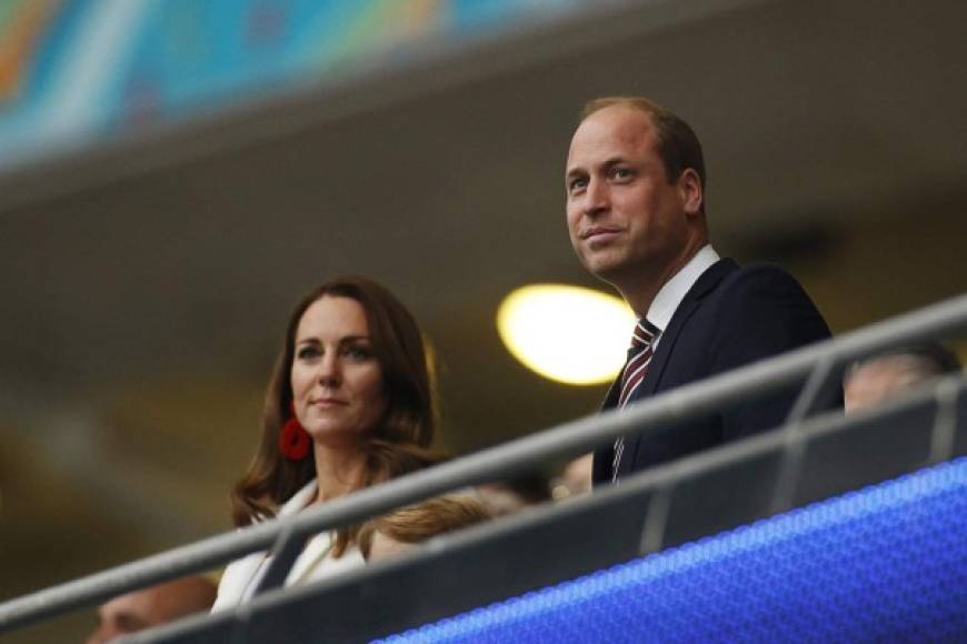 Llaman 'hipócrita” al príncipe William tras criticar los insultos racistas a jugadores ingleses