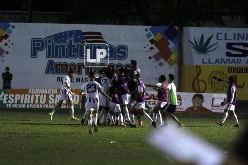 Real Juventud reaccionó y remontó el partido que terminó ganando por 3-2 para sumar su segundo triunfo al hilo.