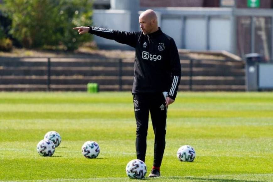 El Ajax y Erik ten Hag han llegado a un acuerdo para ampliar la vinculación del técnico con el club hasta el 30 de junio de 2023, con lo que se asegura continuidad ante el interés de equipos potentes del continente de contar con sus servicios. Foto Facebook AFC Ajax.
