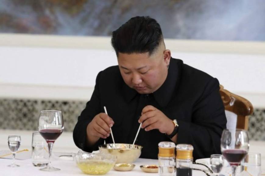 El platillo, que representa una reconciliación culinaria entre ambas Coreas, acaparó la atención de los medios en la lujosa cena.