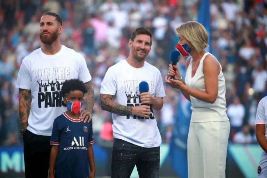 Leo Messi fue el centro de todas las miradas en la presentación de los nuevos fichajes del PSG.