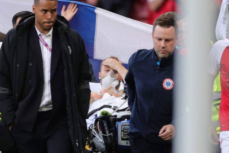 Familiares, compañeros y aficionados en llanto: Las impactantes imágenes de Eriksen tras desplomarse