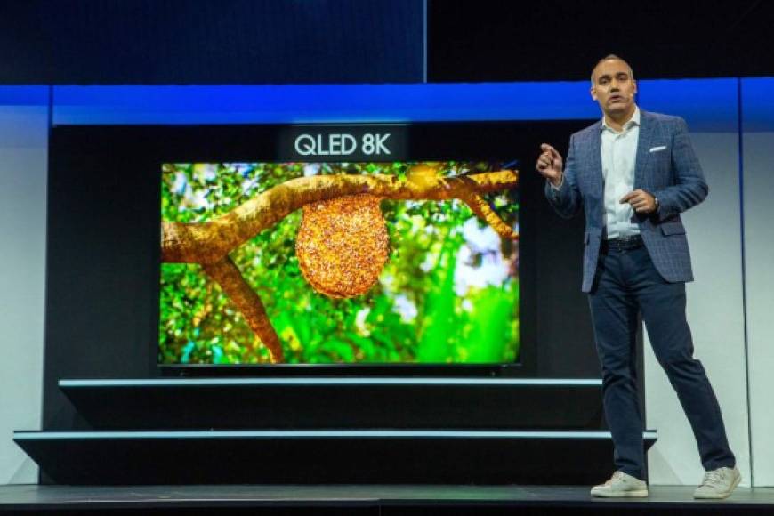 Samsung presentó sus nuevos televisores con capacidad 8K de video.