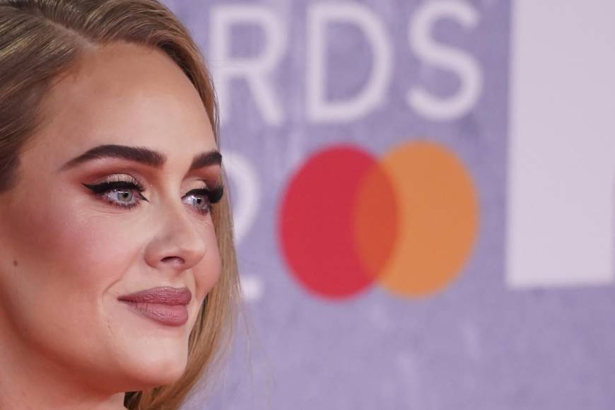 Glamur, belleza y talento: Así deslumbró Adele en los Brit Awards