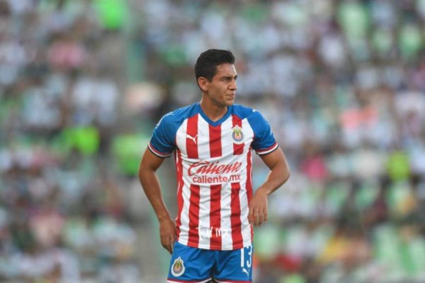 <br/>Walter Sandoval: El mediocampista mexicano dejaría a las Chivas y sería traspasado a Bravos de Ciudad Juárez . Nunca terminó por encajar en el equipo rojiblanco, y tras las incorporaciones de nuevos elementos, es casi un hecho que vestirá los colores de la escuadra fronteriza. <br/>