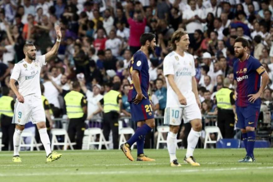 El Real Madrid, campeón de la pasada Liga, conquistó la Supercopa de España al vencer, a doble partido, al Barcelona, vencedor de la última edición de la Copa del Rey. En el partido de ida, el Real Madrid ganó 1-3 en el Camp Nou, y en la vuelta, disputada en el Santiago Bernabéu, también se impuso 2-0 al conjunto catalán.