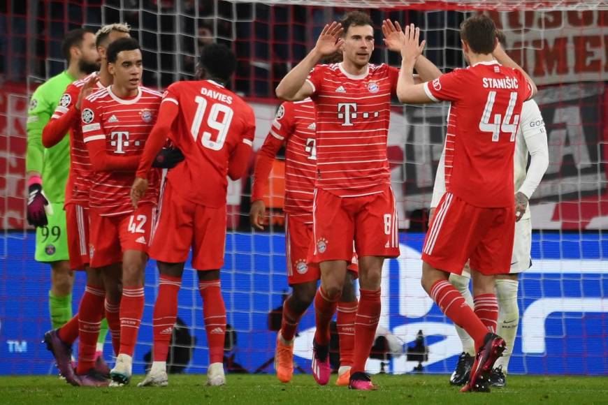 Los jugadores del Bayern Múnich celebrando el gol de Eric Maxim Choupo-Moting.