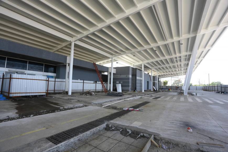 Así luce el canopy y al frente del aeropuerto, hasta el momento, la obra gris lleva un avance del 41%.