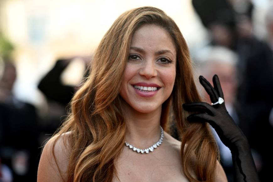 Shakira deslumbra con su belleza en el preestreno de “Elvis”, en el Festival de Cannes
