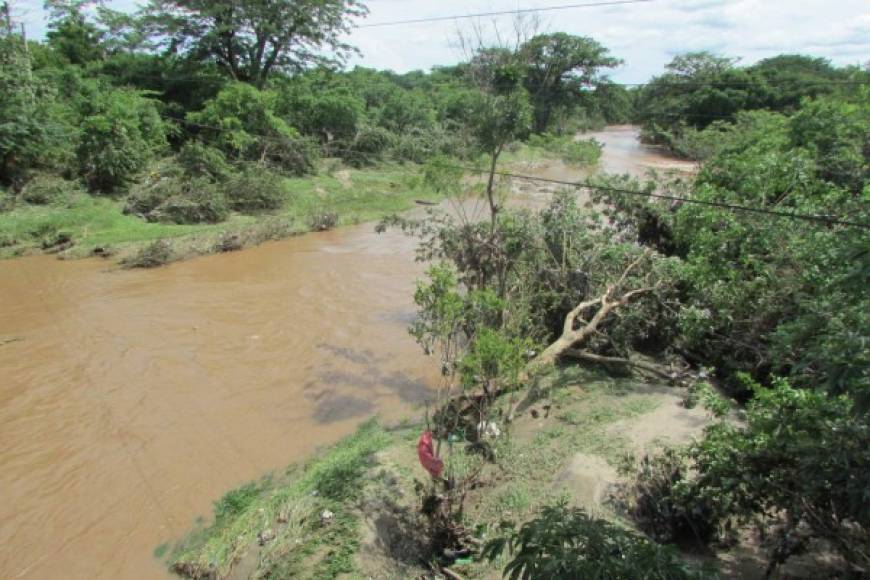 2. - Valle <br/><br/>El departamento de Valle ha recibido importantes cantidades de lluvia provocando la crecida del río Goascorán.
