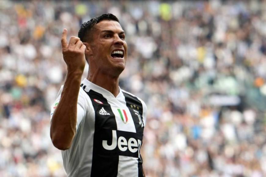 Cristiano Ronaldo hizo su habitual festejo tras marcar un gol. Foto AFP