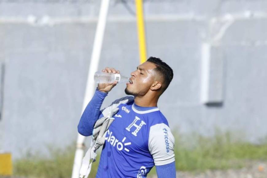 El portero Marlon Licona tiene pláticas avanzadas con el Vida buscando sumar minutos de cara al Torneo Apertura 2021. El cancerbero estaría saliendo del Motagua.