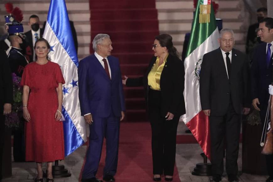 Presidenta Xiomara Castro recibe al mandatario de México, Andrés Manuel López Obrador