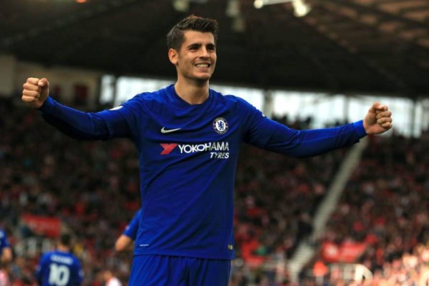 Tal y como desvela ‘Bild’, el Borussia Dortmund ha sido el último ‘gigante’ en interesarse por Álvaro Morata. Según el citado medio, las relaciones entre clubes son excelentes y, por el hecho de que Batshuayi deba volver al Chelsea el próximo 30 de junio, Morata podría estar más cerca que nunca de recalar en el cuadro germano. Foto AFP