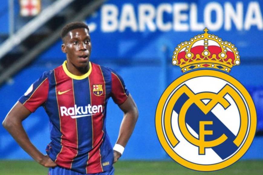 Real Madrid se introduce en el Camp Nou y se ha interesado en Ilaix Moriba, centrocampista guineano nacionalizado español que está en problemas con la entidad azulgrana, según informa el periodista Santi Ovalle, de la Cadena SER. El futbolista continúa generando incertidumbre en el Barça al no renovar su contrato, que finaliza en 2022. <br/><br/>El Barcelona le ha comunicado a Moriba que, si no renueva, no jugará con el primer equipo y ni siquiera lo hará en el Barça B, donde se entrena de momento como castigo. La citada fuente asegura que Moriba será condenado al aislamiento forzoso si no amplía su contrato en el Camp Nou. <br/><br/>El presidente culé Joan Laporta “tiene constancia de que el Real Madrid revolotea alrededor de la figura de Ilaix Moriba”, afirma dicha fuente. Por lo tanto, tratan de presionarle para que firme una extensión de contrato. De lo contrario, le espera un año en la grada y sin jugar ni un solo minuto.