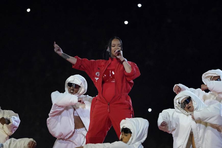 La actuación de Rihanna en el Super Bowl LVII generó un aumento de 640% en las reproducciones de su música en la plataforma de Spotify de Estados Unidos.