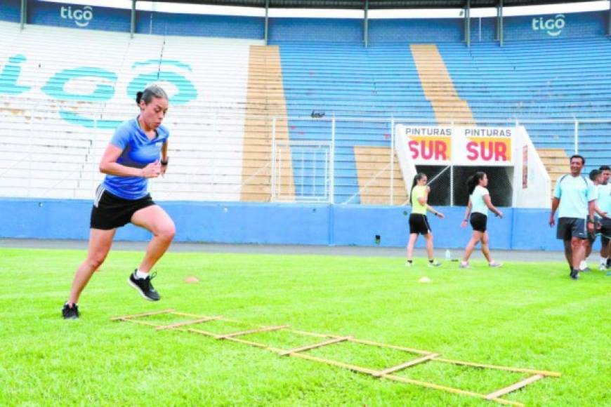 Melissa Borjas Pastrana es otra destacada árbitra hondureña. Ella se desempeñará como árbitro central en el Mundial Femenino de Francia 2019.