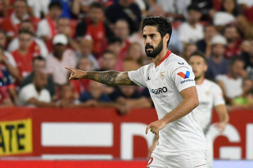 El periodista, Miguel Ángel Díaz, informó que el exjugador del Sevilla, Isco, firmará con el Union Berlín de Alemania hasta final de temporada con posibilidad de otra opcional. 