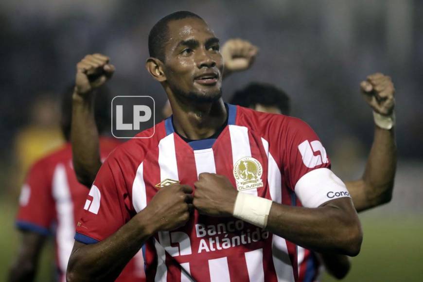 La celebración de Jerry Bengtson tras su gol contra el Diriangén.