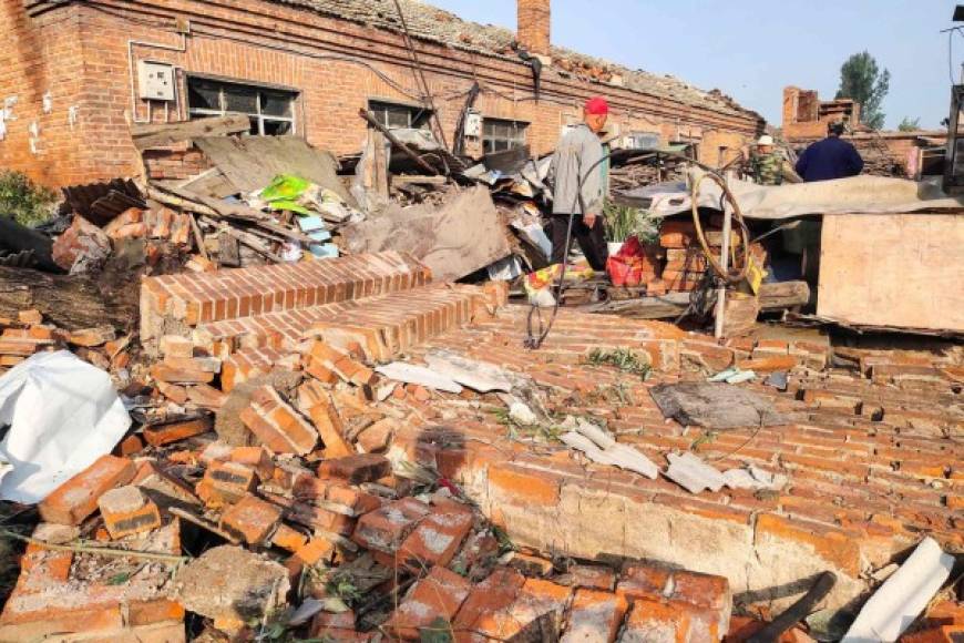 Las autoridades locales continúan haciendo balance de los daños totales y han informado del rescate de 210 vecinos.