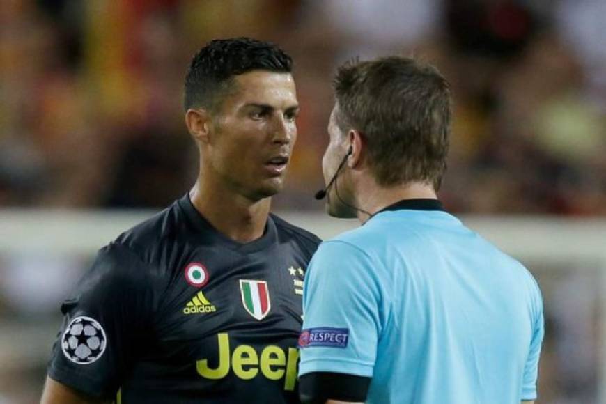 Valencia-Juventus (2018) - Era el estreno de Cristiano Ronaldo en la Champions League con su nuevo equipo, la Juventus, y se torció todo cuando vio una tarjeta roja directa.