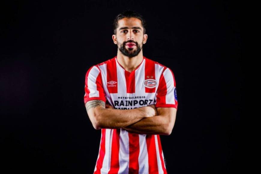 El PSV hizo oficial la llegada de Ricardo Rodríguez, lateral izquierdo suizo del AC Milan, en condición de cedido hasta el final de la temporada. Es la tercera salida en el equipo italiano.