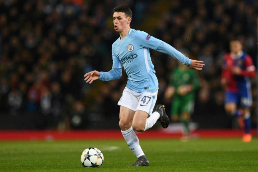 Según Daily Star, el Manchester City está cerca de renovar a Phil Foden por seis años. 